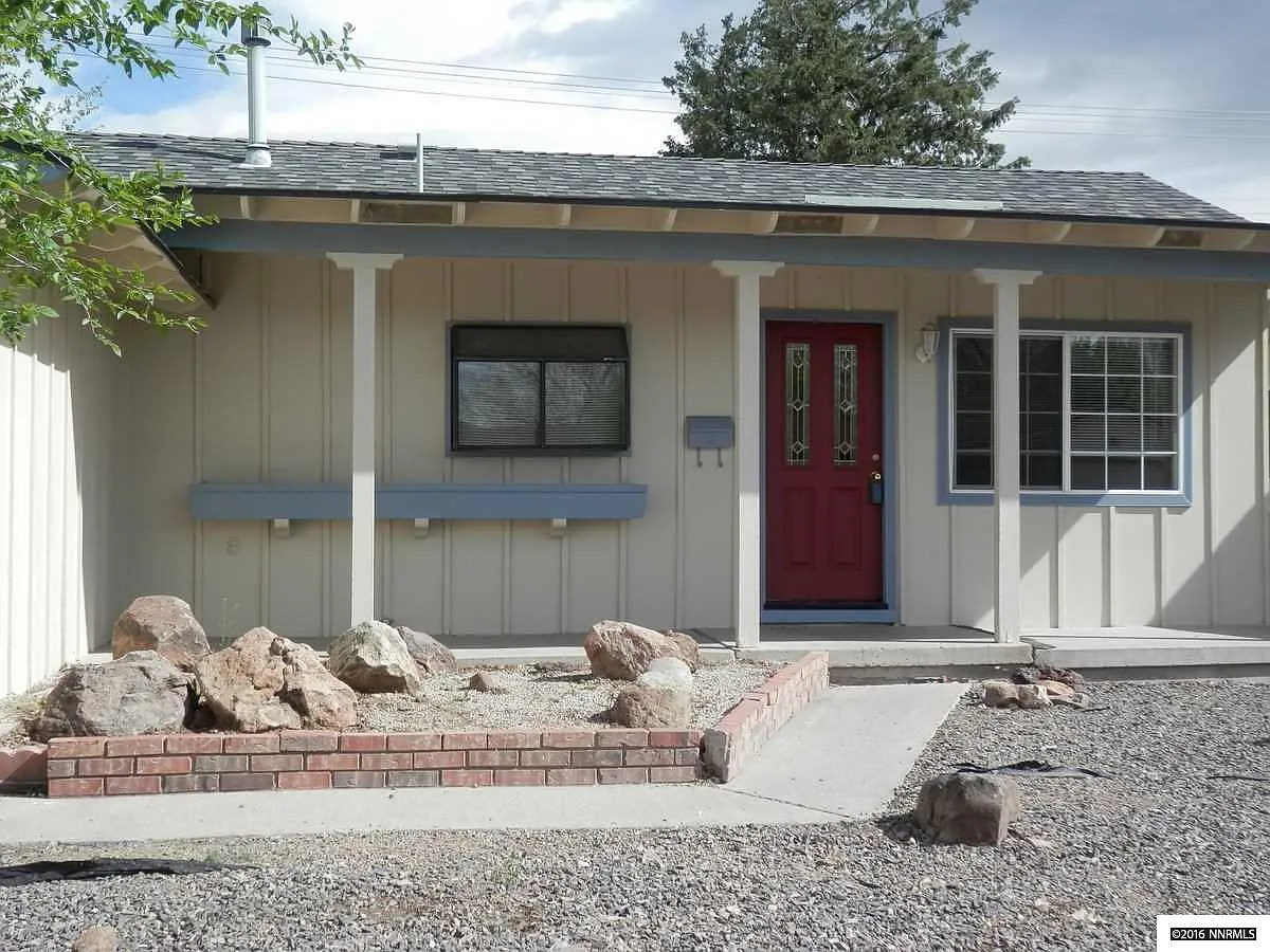 120 Gault Way photo 1