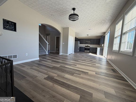 4th image of 311 Park Creek Rdg