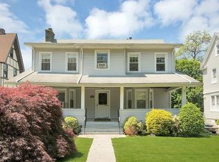 38 Longview Ave, White Plains, NY 10605
