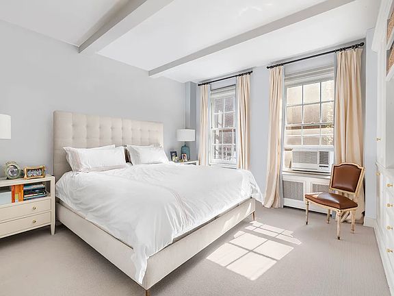 5th image of 162 E 80th St #3C