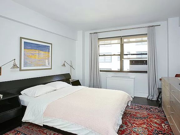 3rd image of 11 E 87th St APT 8A