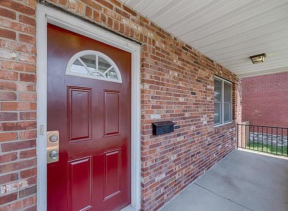 2nd image of 3527-3529 Itaska St