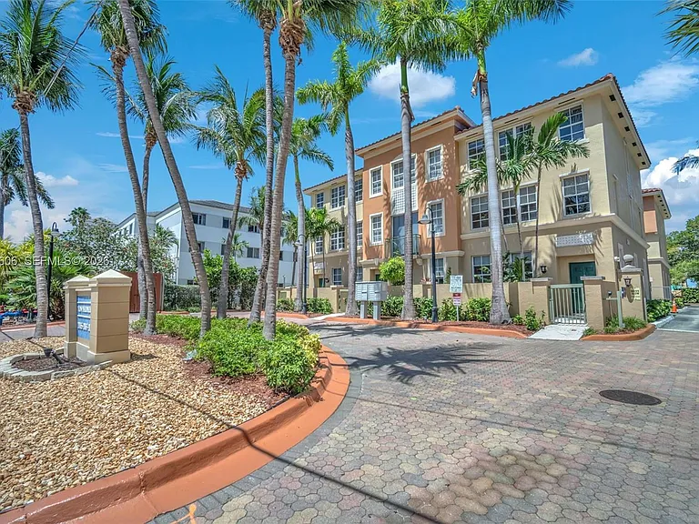 2065 S Ocean Dr #Townhouse 1 — Photo 64