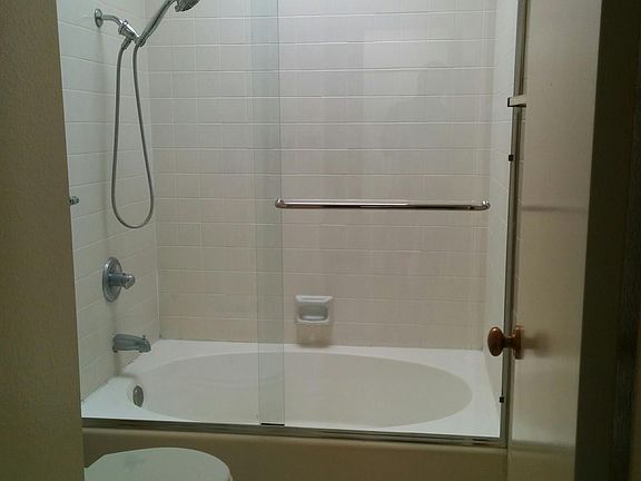 4th image of 513 N Chandler Ave APT C