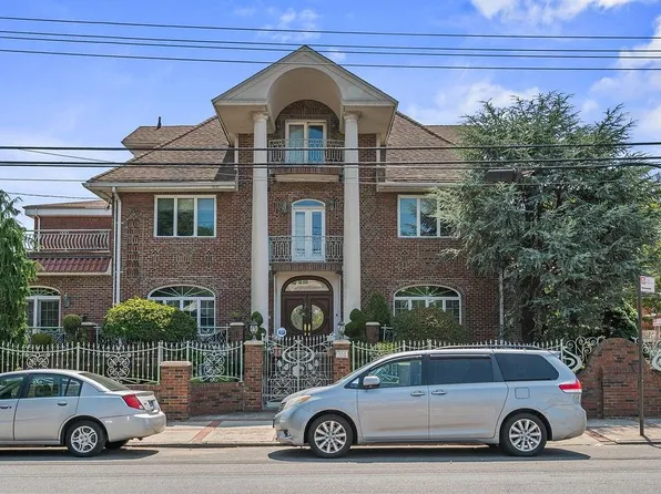 7325 14th Ave, Brooklyn, NY 11228