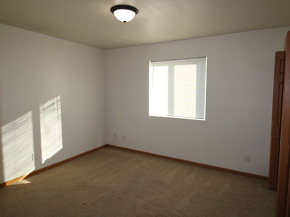 4th image of 7930 Commerce Park Unit 103