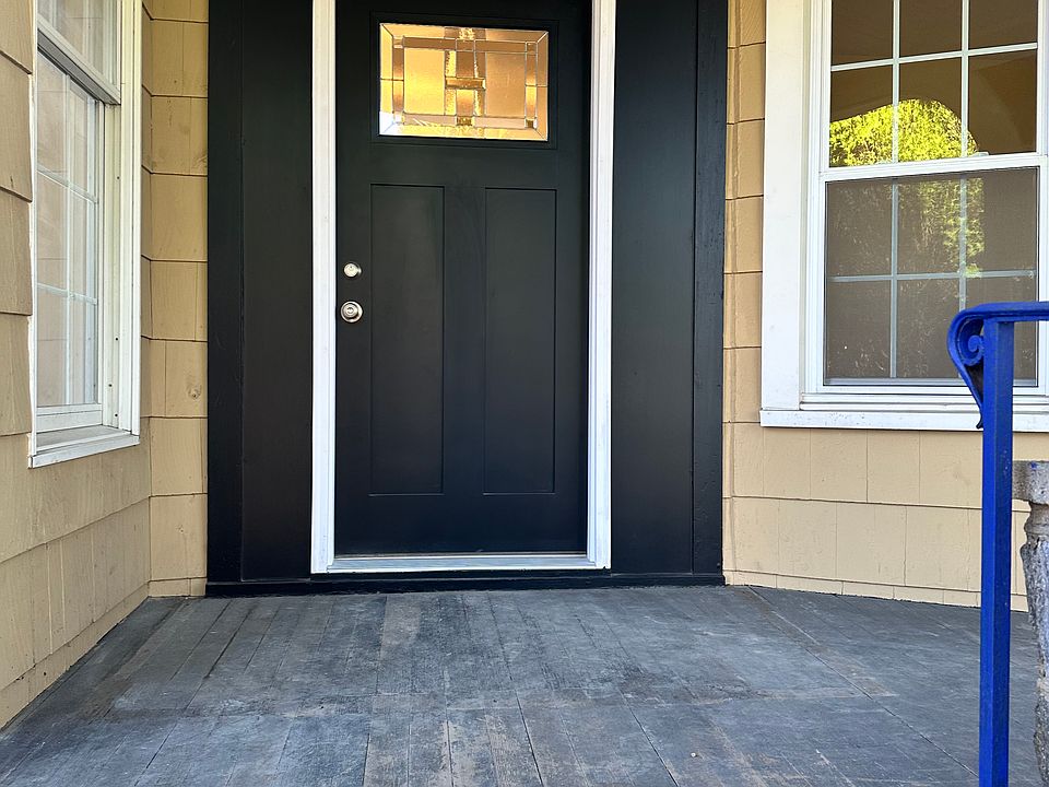 1st image of 146 S Broadway #1