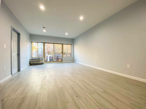 2nd image of 165 Stockholm St #2FD