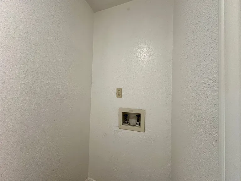 2609 Bermuda Drive — Photo 39