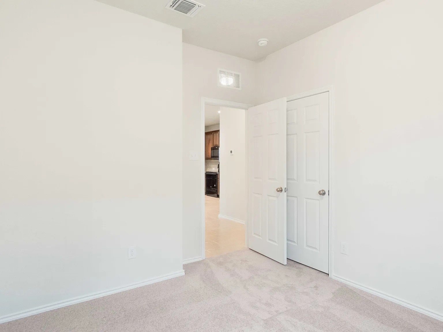 3 bed, 1650 sqft, $1,695 — Photo 1
