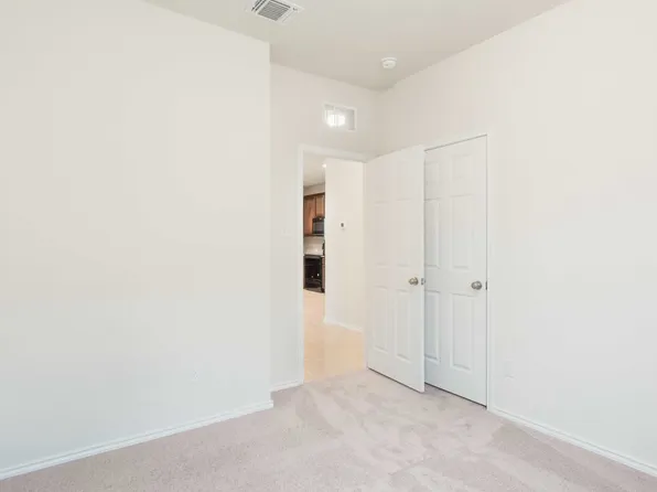 208 Kildeer Pass, Jarrell, TX 76537