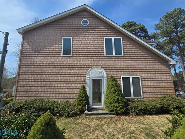 109 Cherry Dr, Hudgins, VA 23076