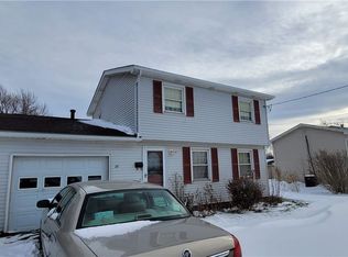 28 Crosby Ave, Lockport, NY 14094