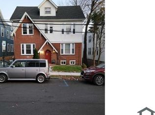 34 Feiner Pl #2L, Irvington, NJ 07111