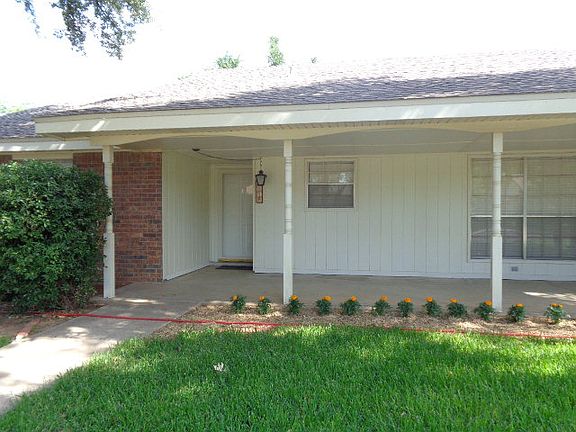 2nd image of 2515 Goddard Dr