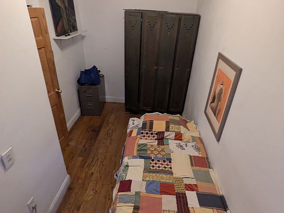 4th image of 309 E Houston St APT 2B