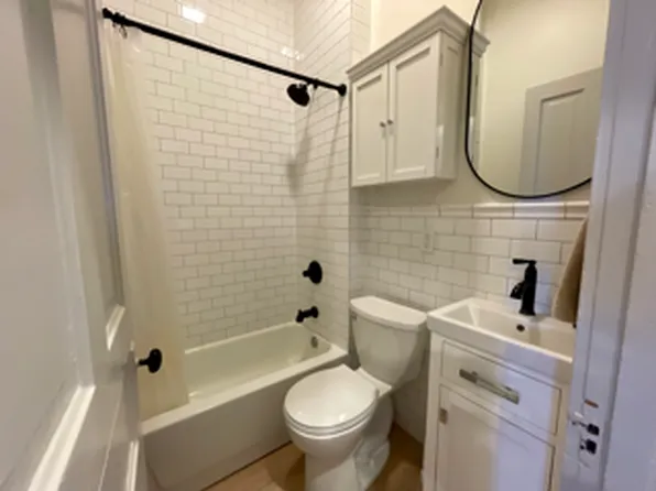 933 Williamson St APT 1, Madison, WI 53703