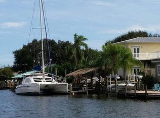 690 Jackson Ct, Satellite Beach, FL 32937