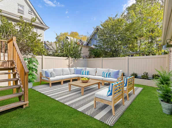 453 Stratford Road image 9 of 28