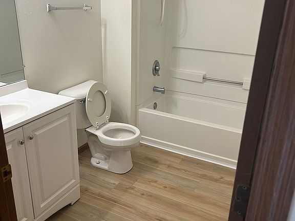5th image of 5955 S Kingan Ave