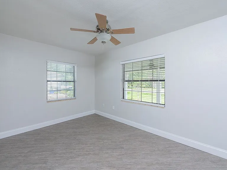 3908 W McKay Ave — Photo 16