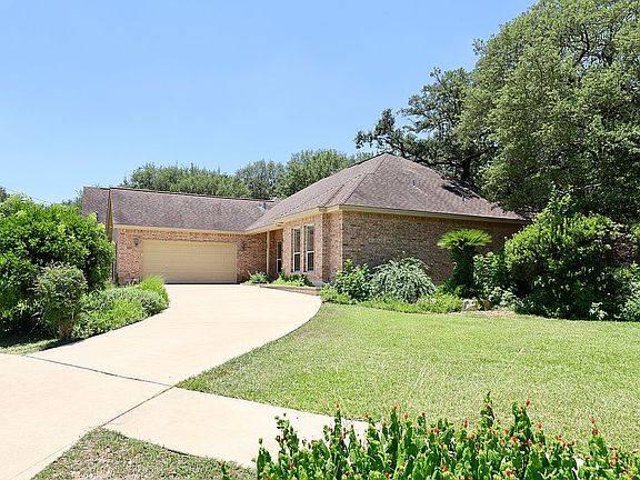 2nd image of 745 Centennial Bnd