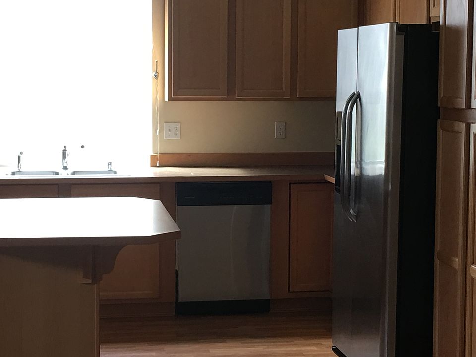 1st image of 2627 85th Dr NE