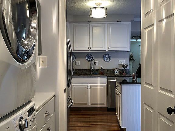 2nd image of 84 Dehaven Dr