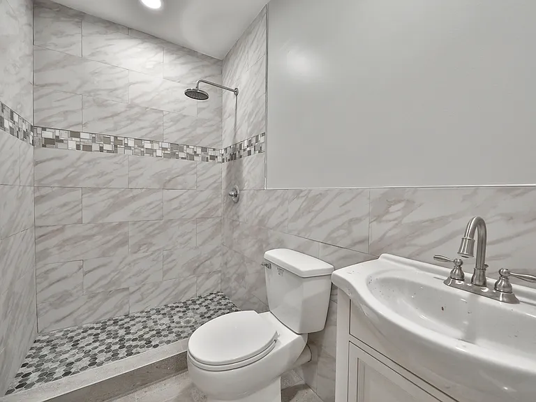 1322 N Franklin St #1 — Photo 24