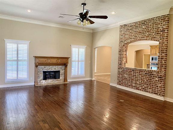 4th image of 3575 Windrose Dr
