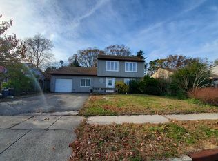 91 Schooner Ave, Barnegat, NJ 08005