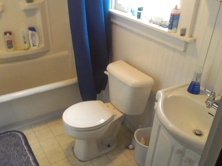 2360 Chickasaw St — Photo 5