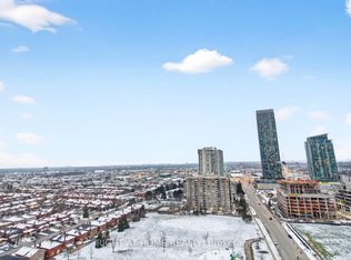 400 Webb Dr #2204, Mississauga, ON L5B 3Z7