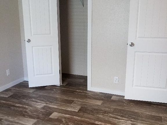 5th image of 1064 N Tamiami Trl #75