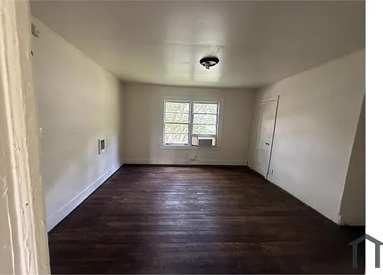 2288 Treadwell Rd — Photo 5