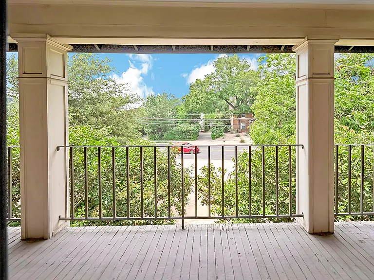 Enfield House — Photo 9