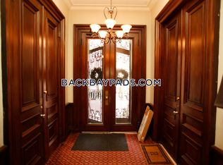 326 Dartmouth St, Boston, MA 02116