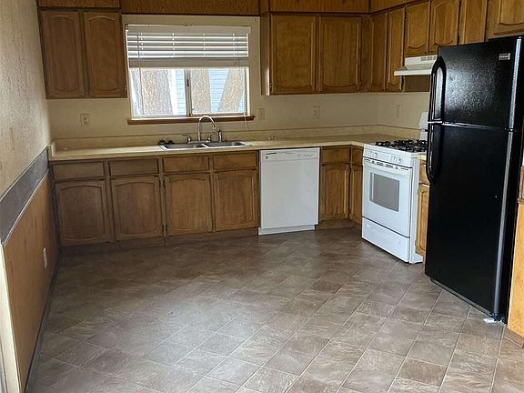 5th image of 1175 Brian Ct