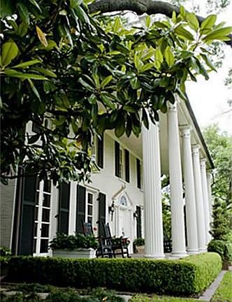 2nd image of 4722 Shadywood Ln