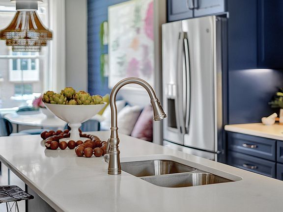 Exquisite kitchen hardware