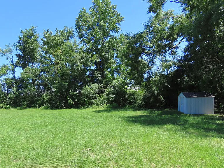 10074 Wooded Way — Photo 21