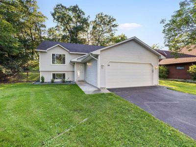 6290 Duck Lake Rd, Eden Prairie, MN, 55346