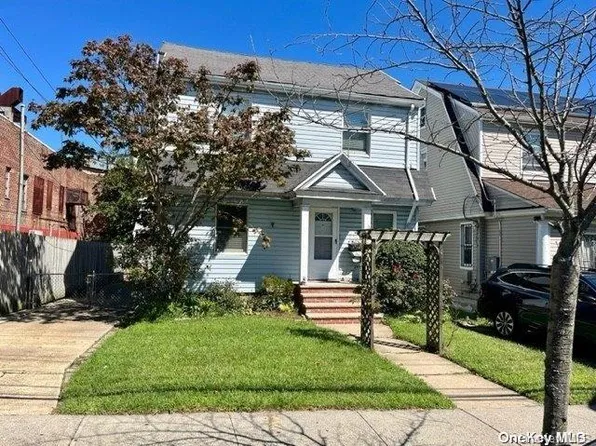 88-11 205th Street, Hollis, NY 11423