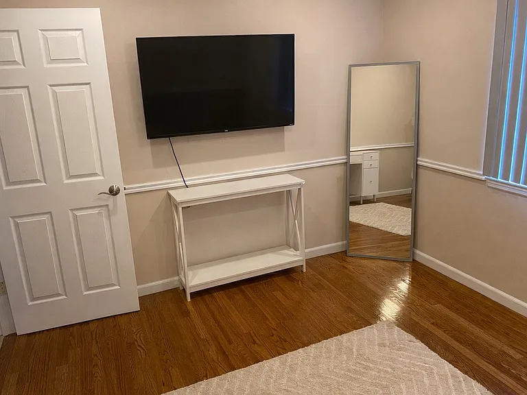 537 Correll Ave #B — Photo 8