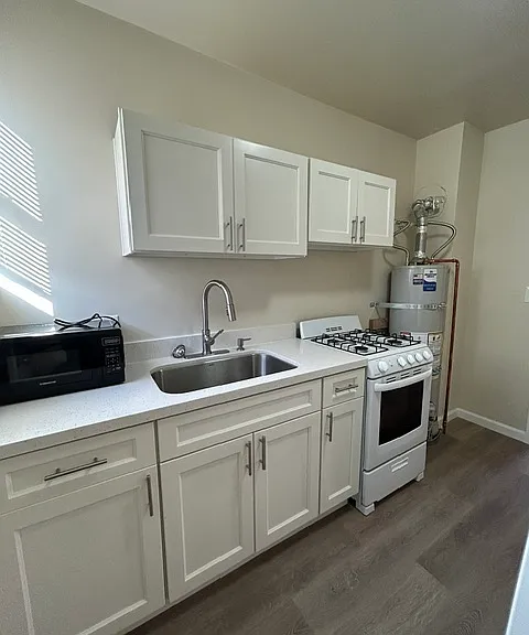 3721 Allendale Ave #F — Photo 6