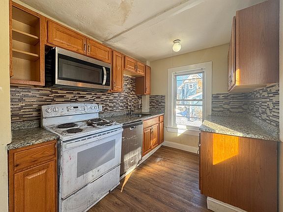 5th image of 112 Laureston St