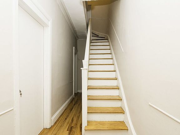 4th image of 210 Spencer St #1A