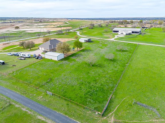 5th image of 4401 Kelly Rd