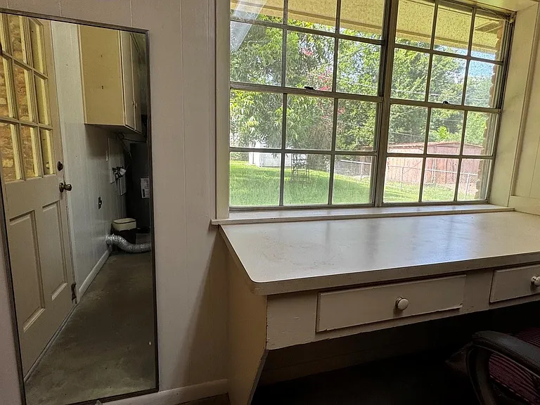 809 Atlow Dr — Photo 18