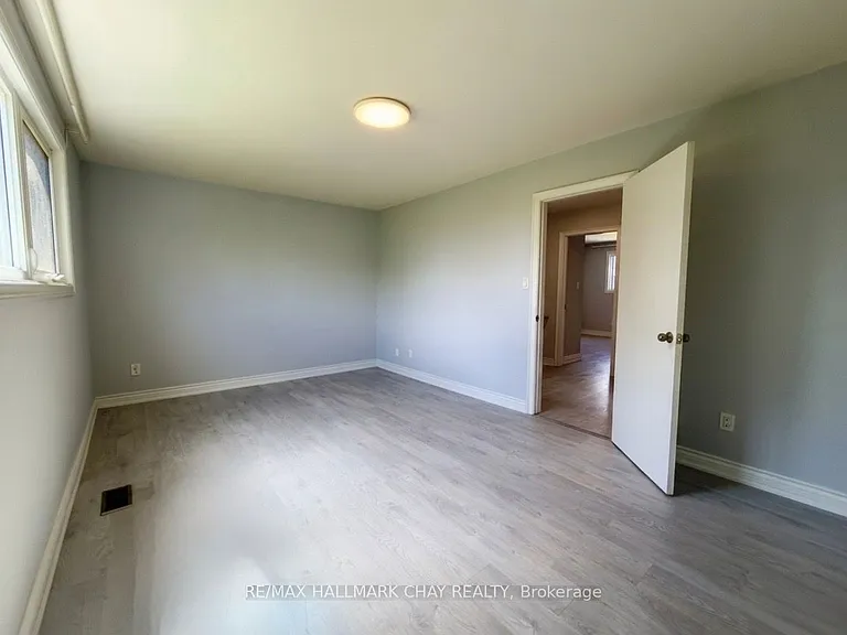 19 Carol Rd — Photo 16